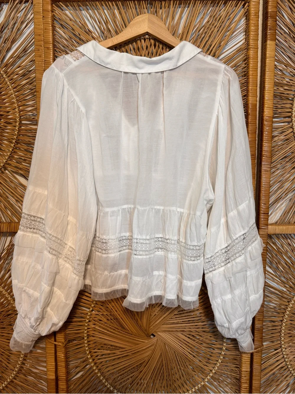 By Anthropologie Ruffled V-Neck Popover Blouse | White | Size: L